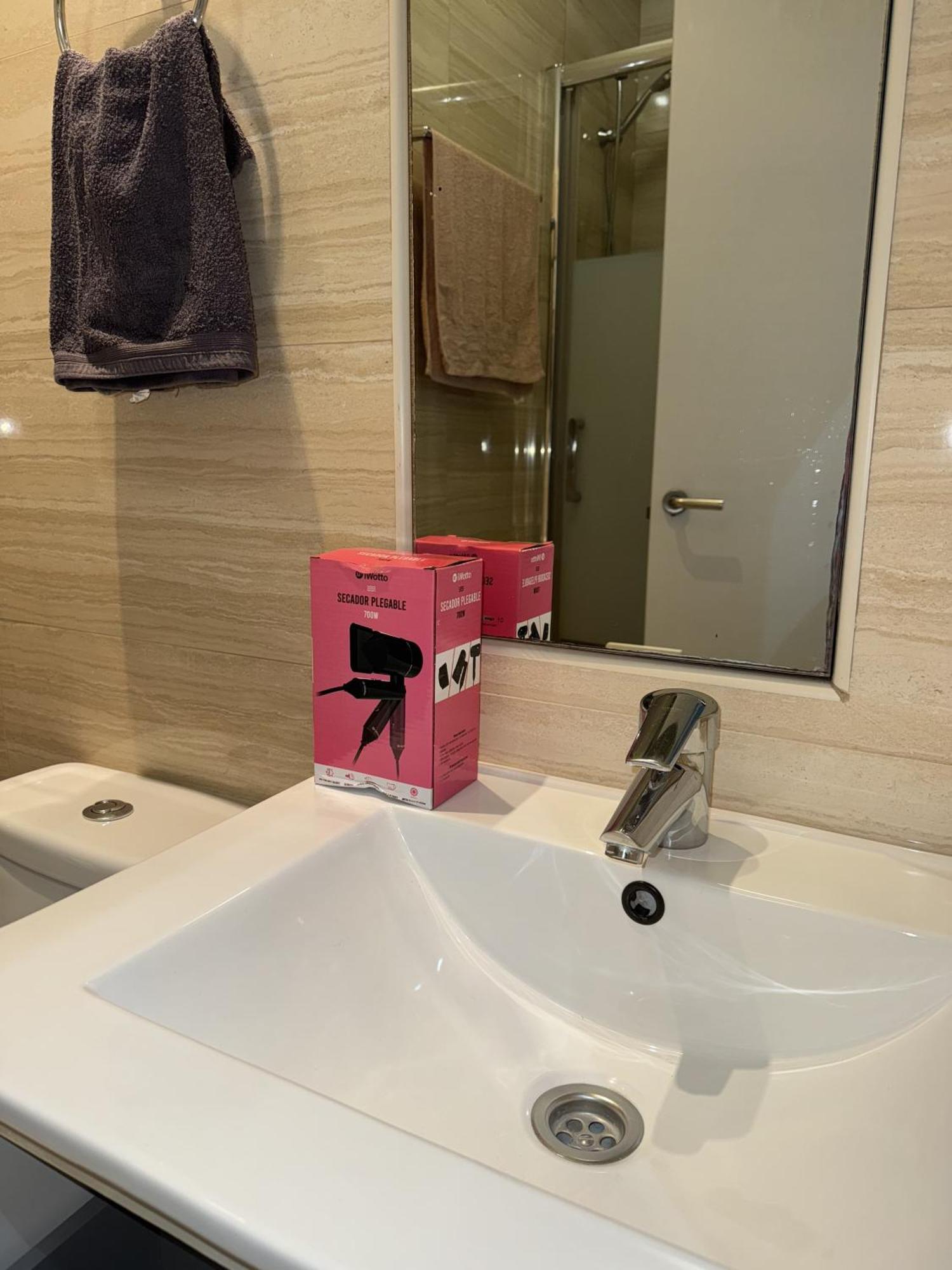 Apartamento Con Patio En Madrid Centro Ngoại thất bức ảnh